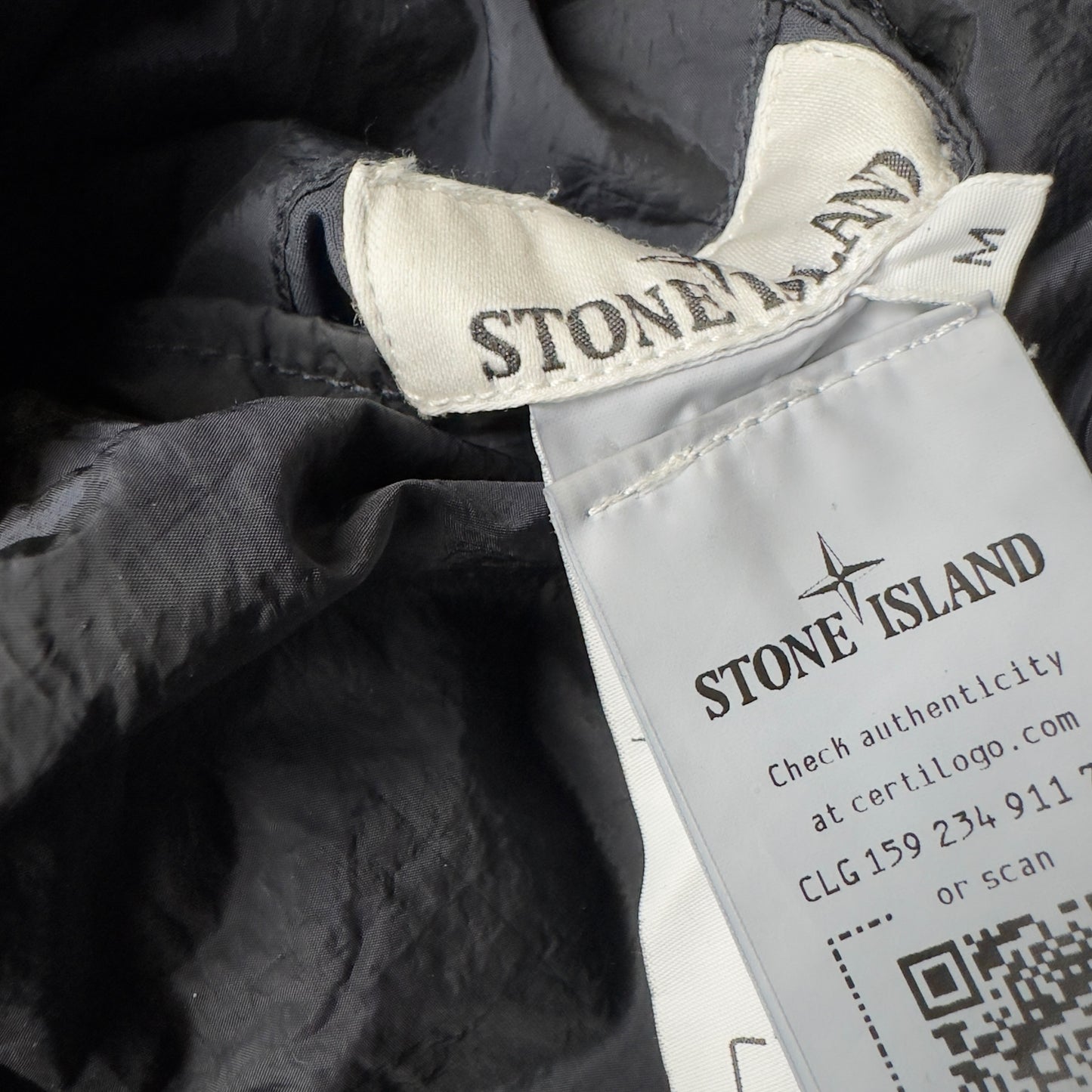A/W 23 Stone Island Reversible Nylon Metal Down Gilet