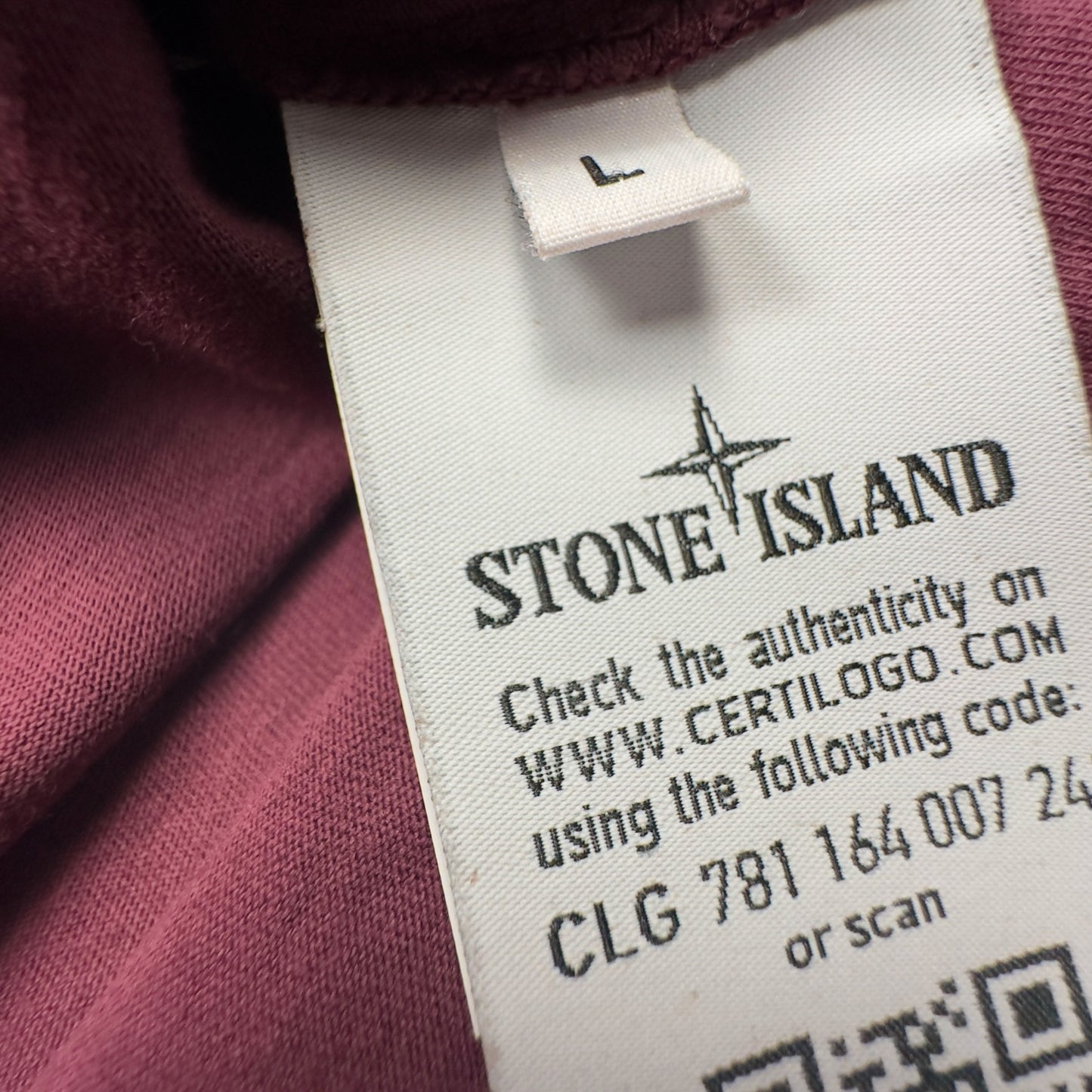 A/W 17 Stone Island Logo Print T-Shirt - Burgundy