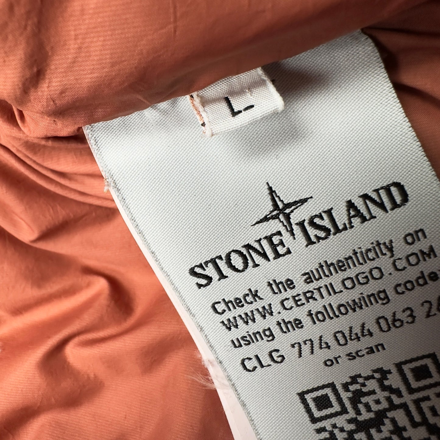 A/W 19 Stone Island Nylon Metal Watro Ripstop Down Puffer Gilet - Orange