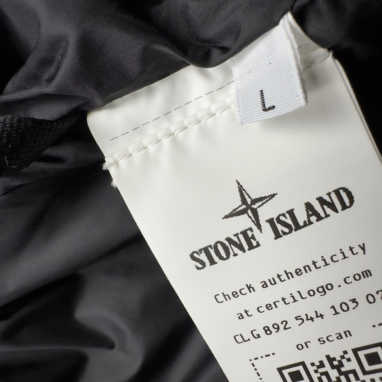A/W 22 Stone Island Shadow Project Textile Non Woven Poly Down Gilet