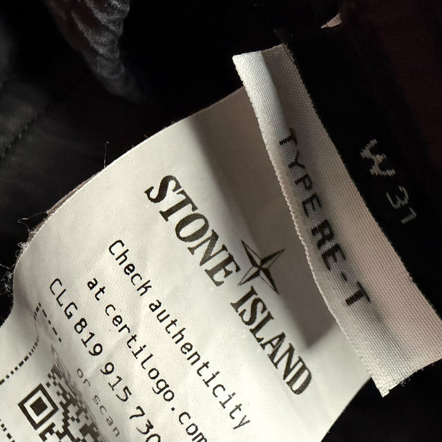 A/W 22 Stone Island Cuffed Cargo Trousers - Black
