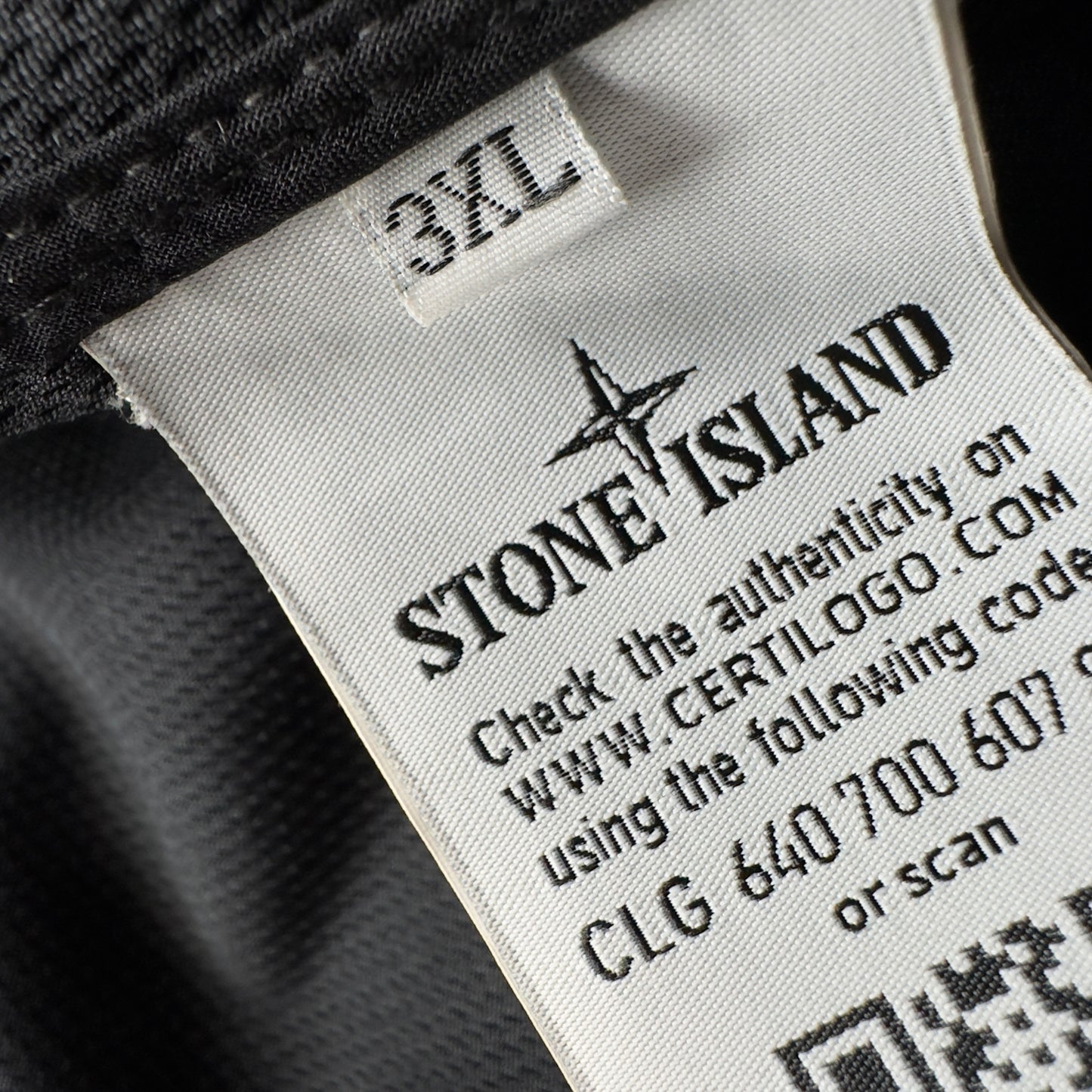 S/S 20 Stone Island Light Soft Shell R - Black