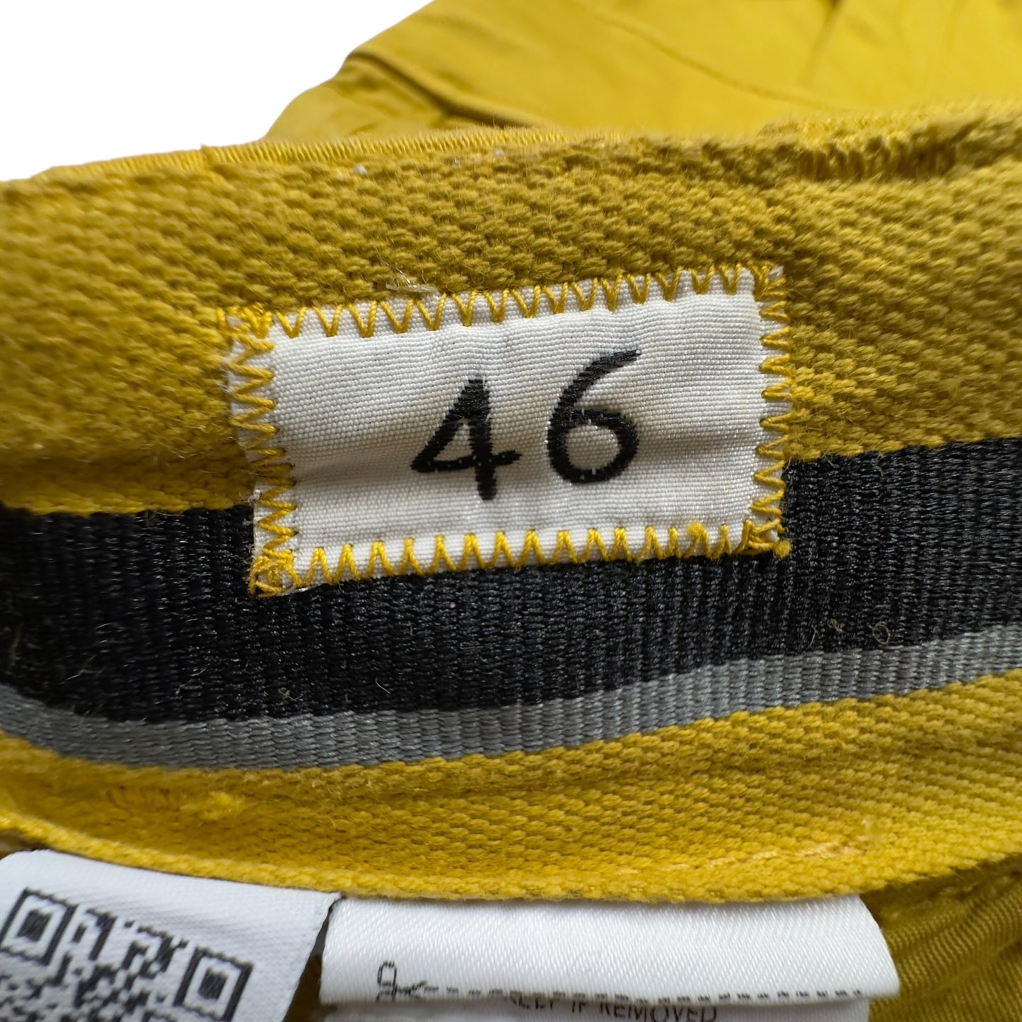 C.P. Company Sateen Cargo Shorts - Yellow