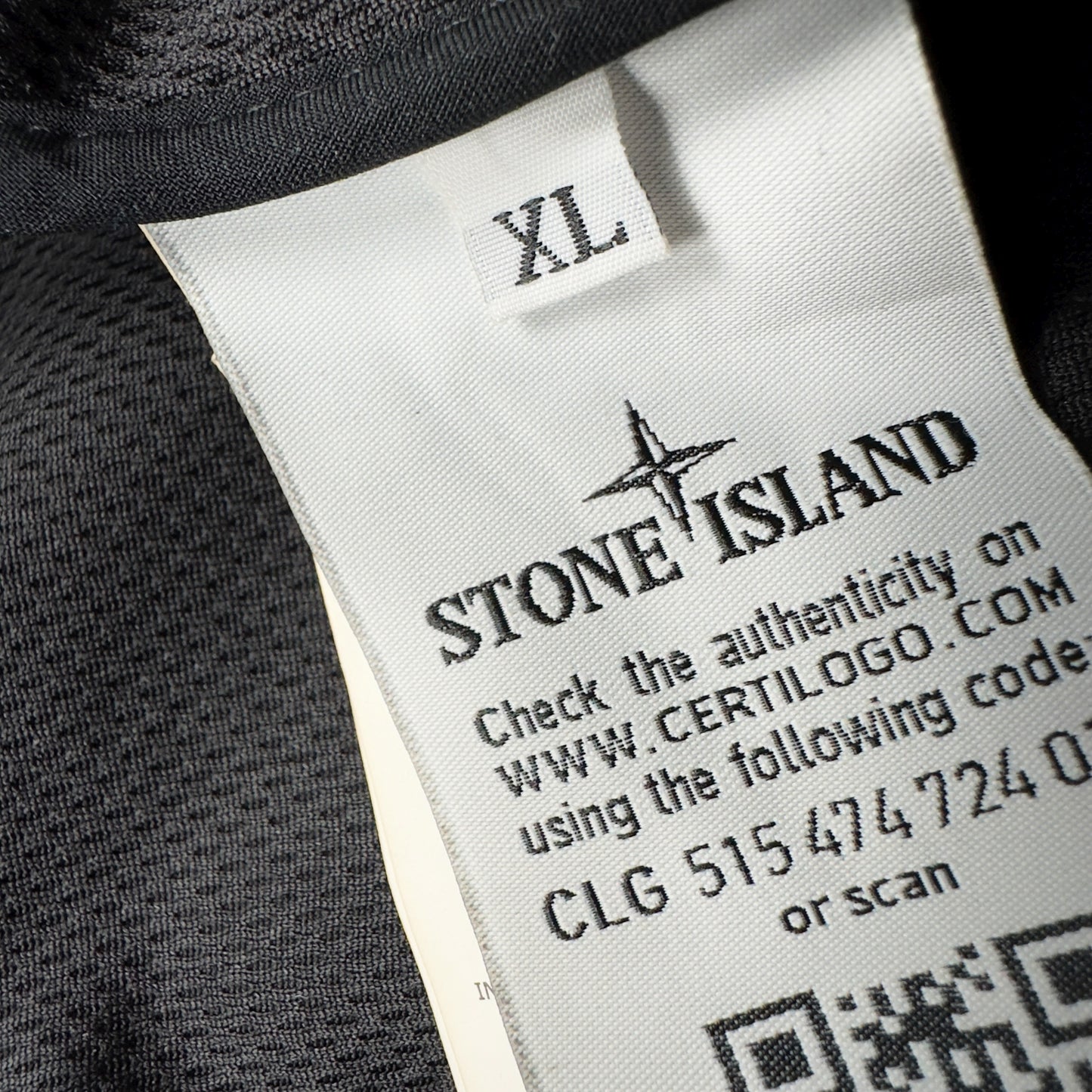S/S 16 Stone Island Light Soft Shell R - Black