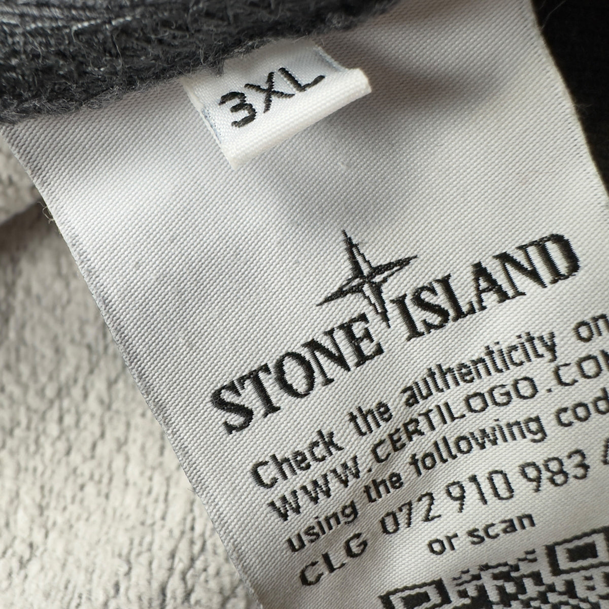 A/W 16 Stone Island Crewneck Sweater - Dark Grey