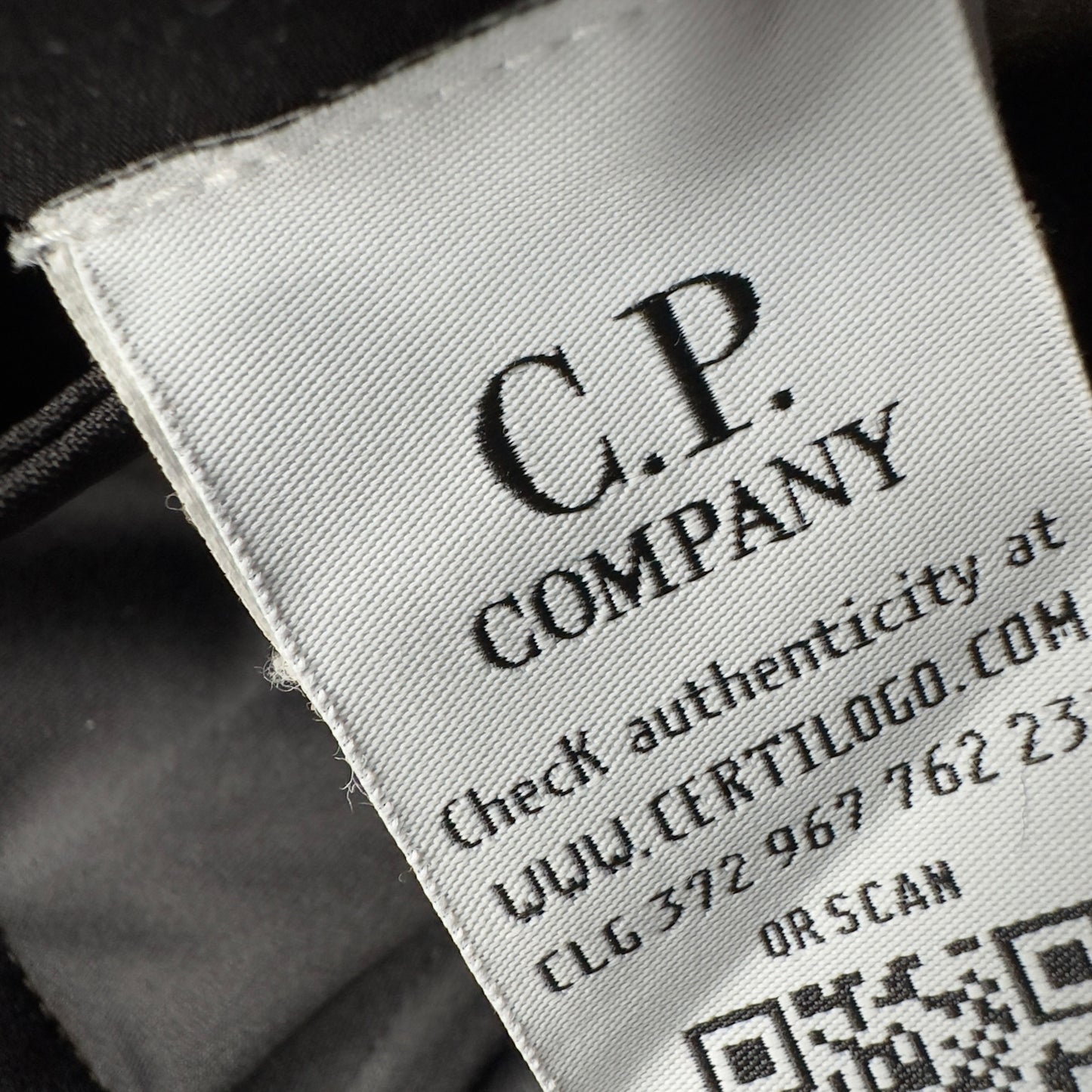 C.P. Company CP Shell R Metropolis Jacket – Black
