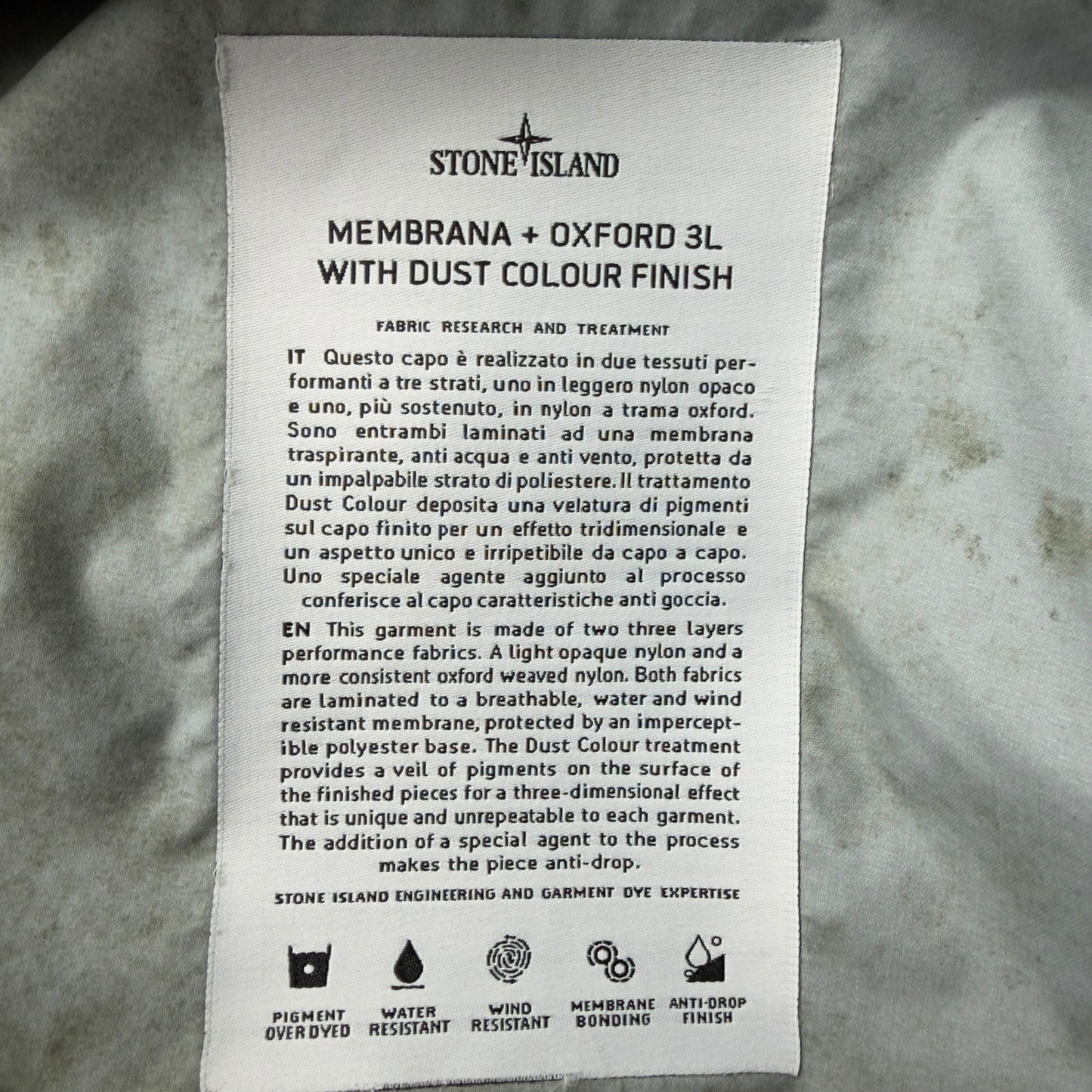 S/S 20 Stone Island Membrana + Oxford 3L Dust Colour Finish