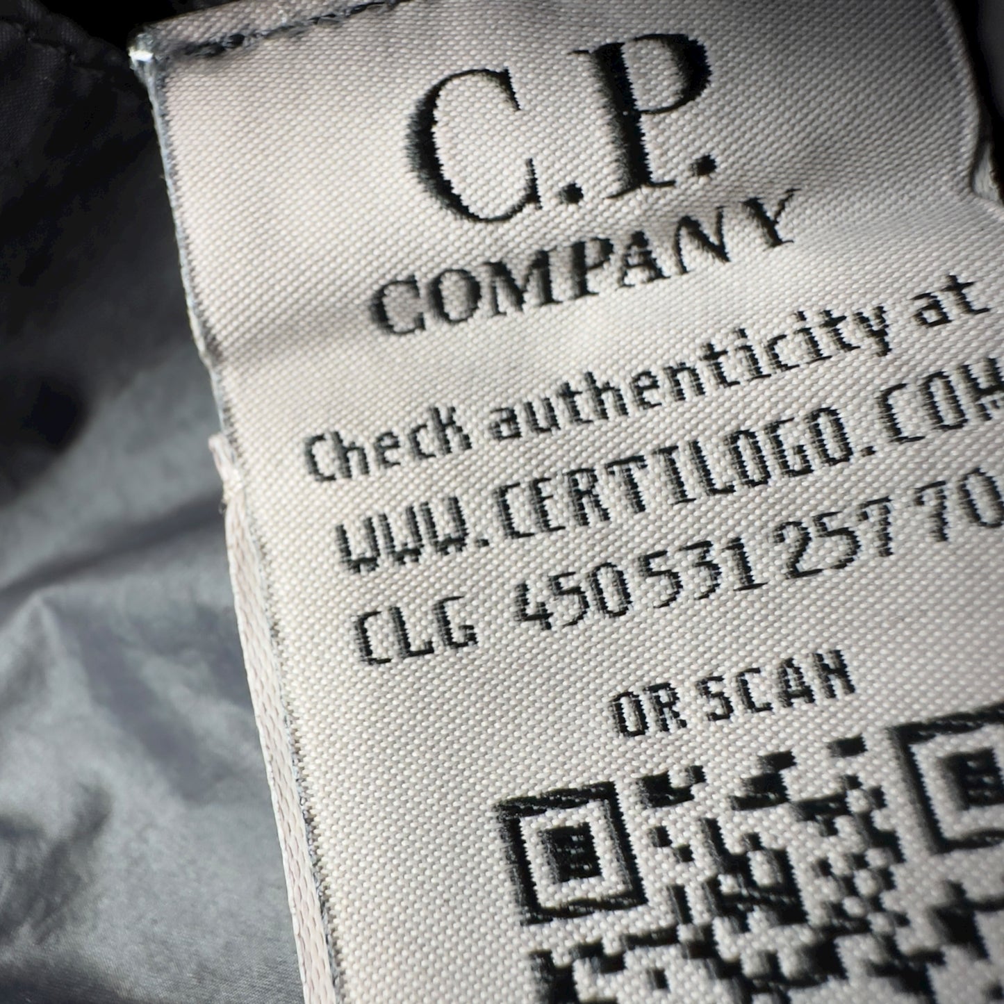 A/W 20 C.P. Company Migration Shading Quilted Goggle Jacket