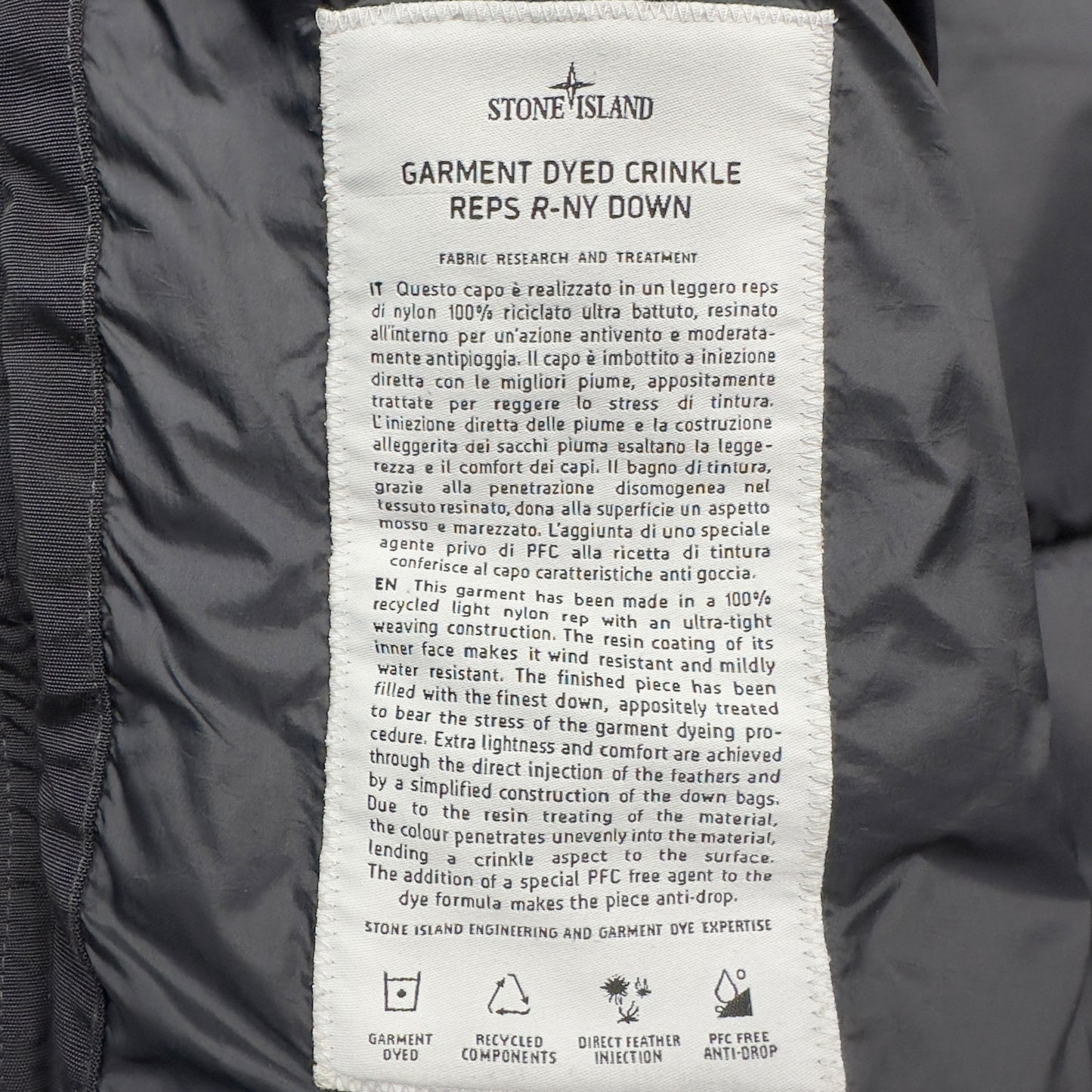 A/W 22 Stone Island Crinkle Reps R-NY Down Gilet - Black