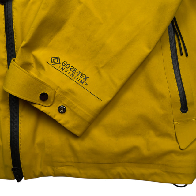 C.P. Company Gore-Tex Infinium Goggle Jacket - Yellow
