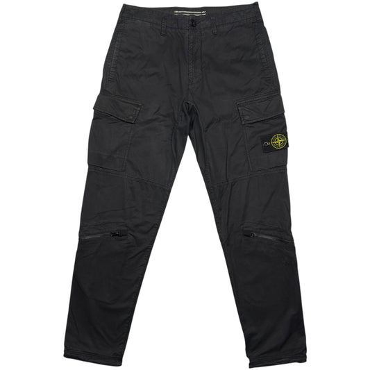 S/S 21 Stone Island Cargo Trousers - Black