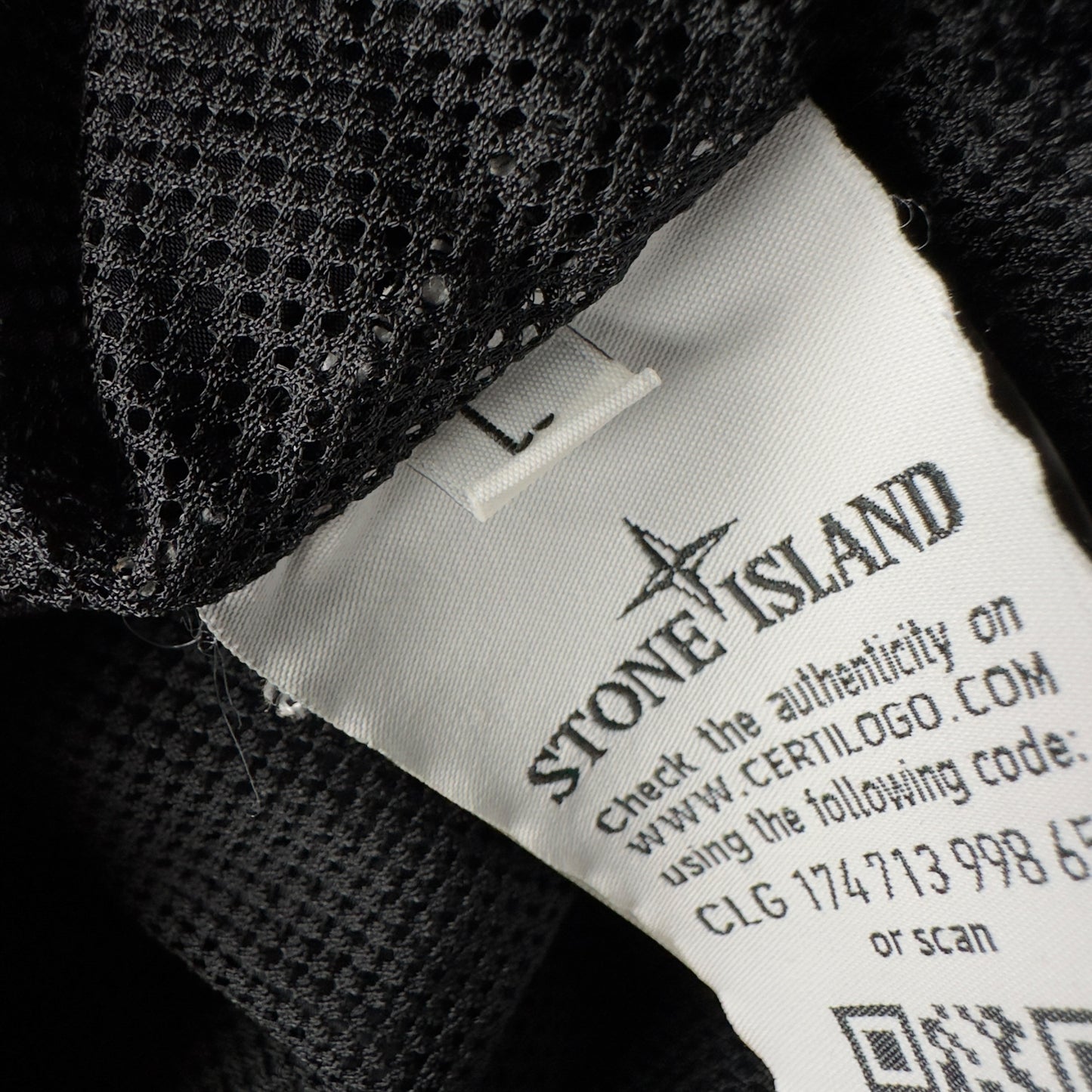 A/W 17 Stone Island Nylon Metal Smock - Black