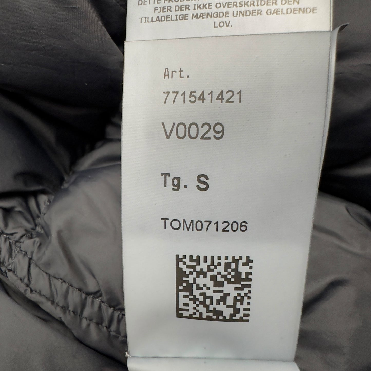 A/W 22 Stone Island Opaque Nylon Twill Down-TC Puffer Jacket - Black