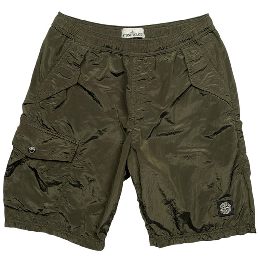 S/S 18 Stone Island Nylon Metal Cargo Shorts - Dark Green