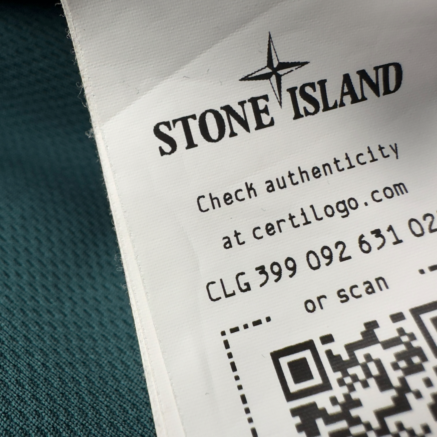 S/S 23 Stone Island Light Soft Shell-R Jacket with e-dye Technology - Dark Green