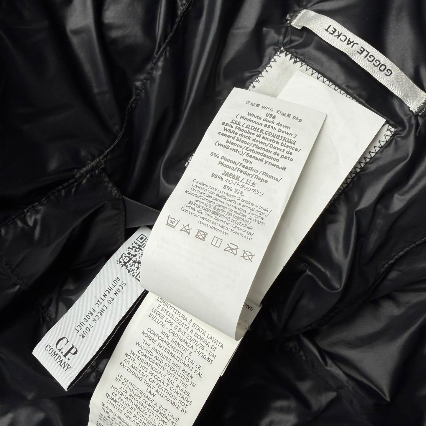 C.P. Company DD Shell Ripstop Down Goggle Puffer Jacket - Black