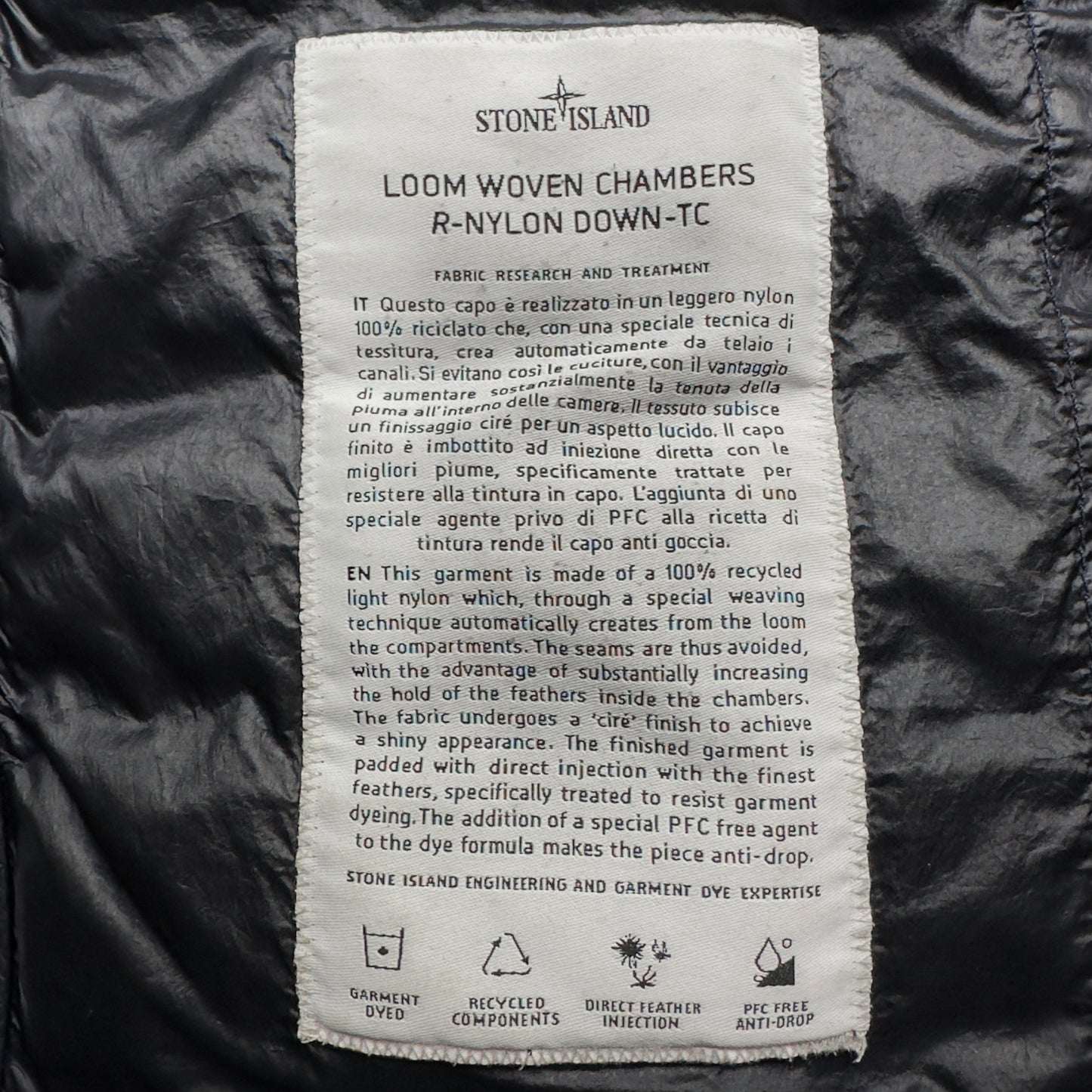 S/S 24 Stone Island Loom Woven Chambers R-Nylon Down TC Puffer Jacket - Navy