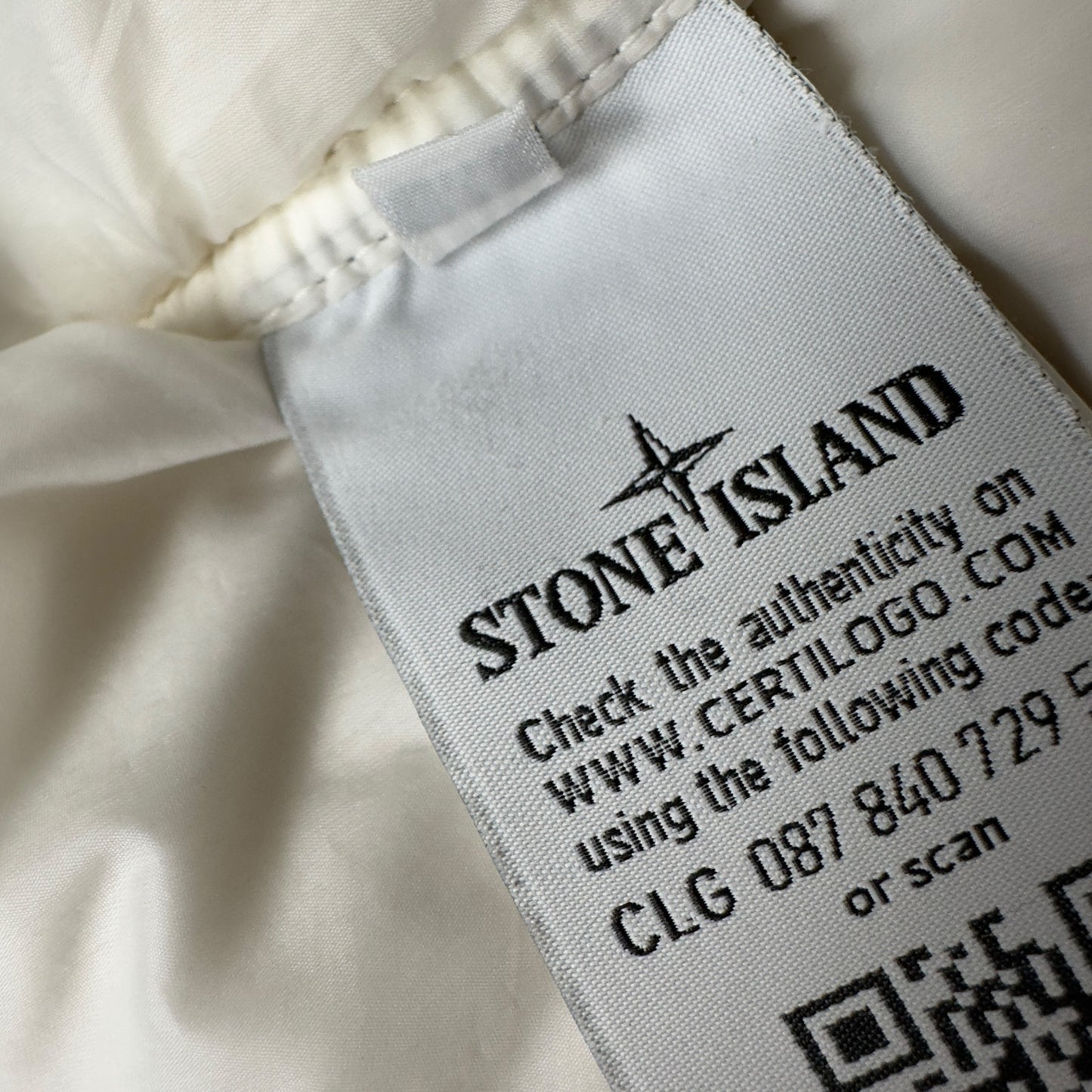 A/W 19 Stone Island Crinkle Reps NY Down Puffer Jacket - White